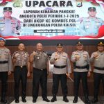 KABID TIK MENERIMA KENAIKAN PANGKAT KOMBES POL